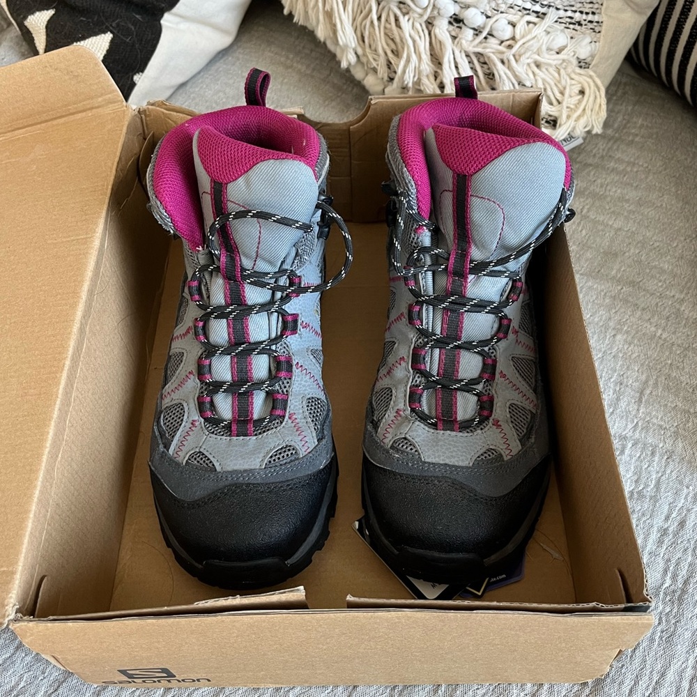 Salomon Authentic LTR GTX women’s hiking boots